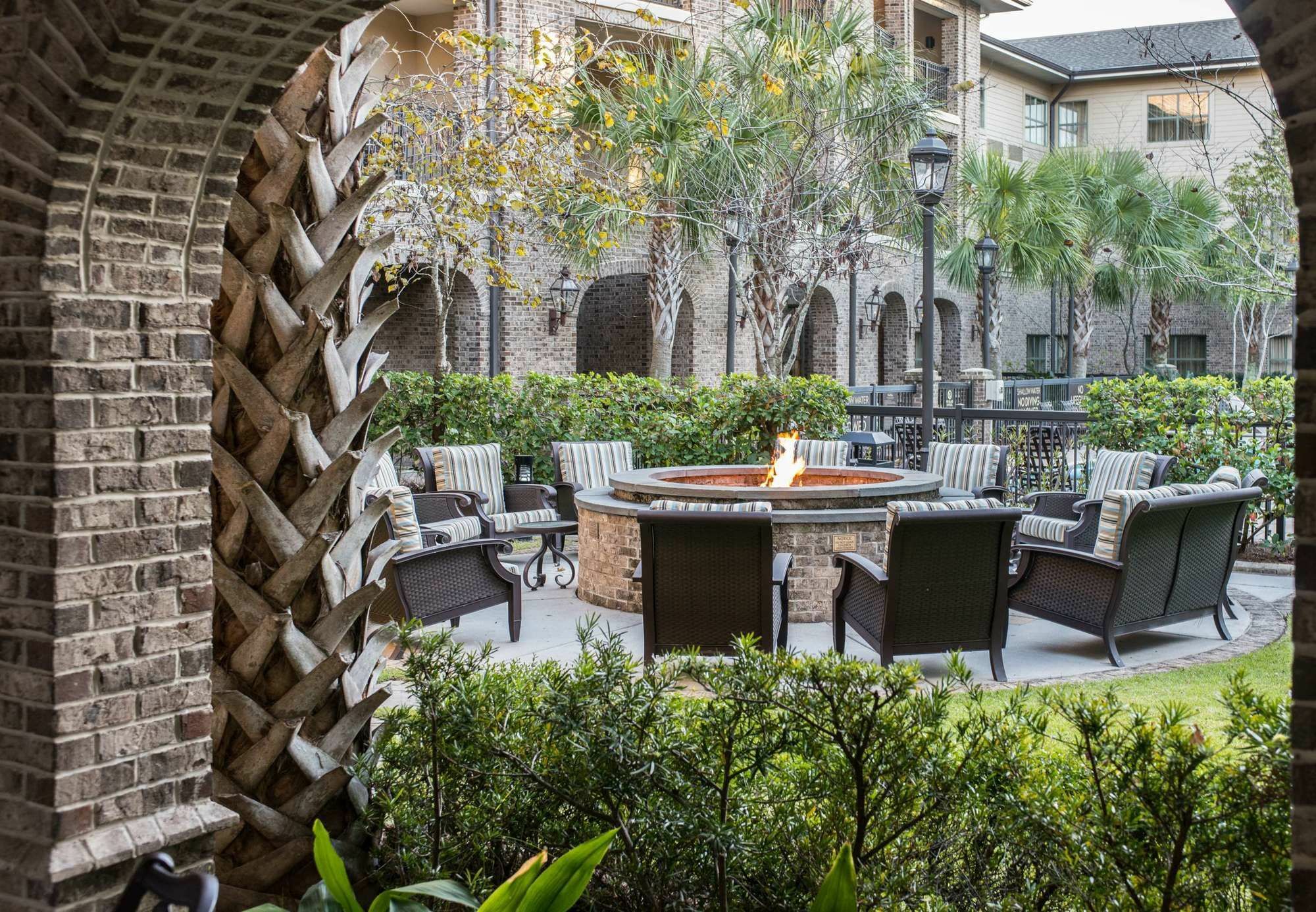 Hotel Courtyard Charleston Mount Pleasant Exterior foto